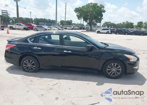 2015 Nissan Altima 2.5 S z USA, uszkodzony, nr VIN 1N4AL3AP0FC499341